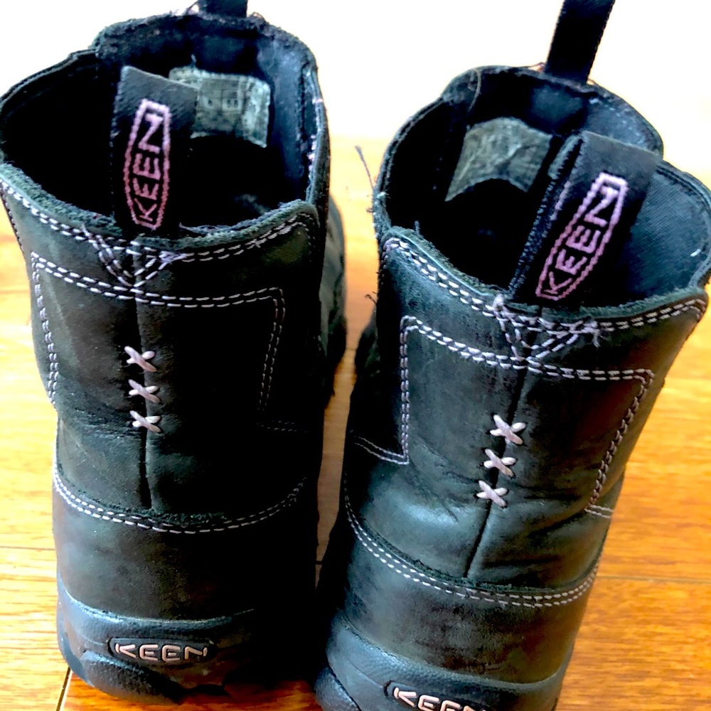 Keen boots